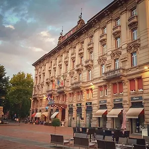Hotel Regina Younique Grand